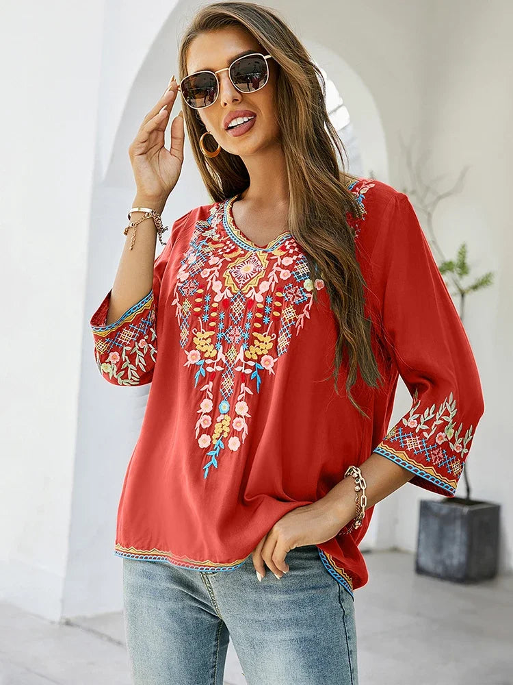 Ethnic Top: Hippie Vibes in a Classic Blouse