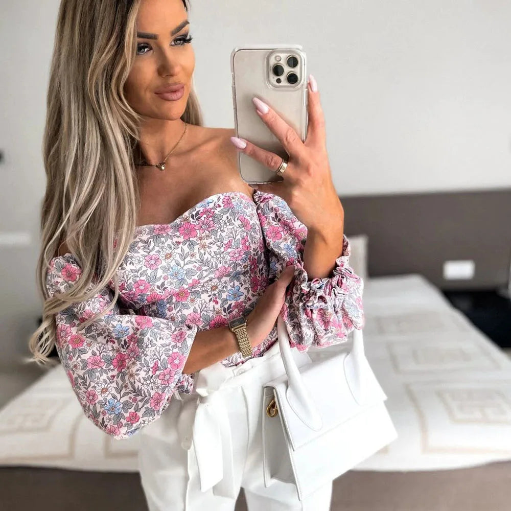 Casual Top: Floral Flair for a Stylish Summer