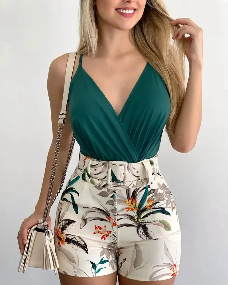 Casual Two-Piece: Belted Beauty for Sunny Days