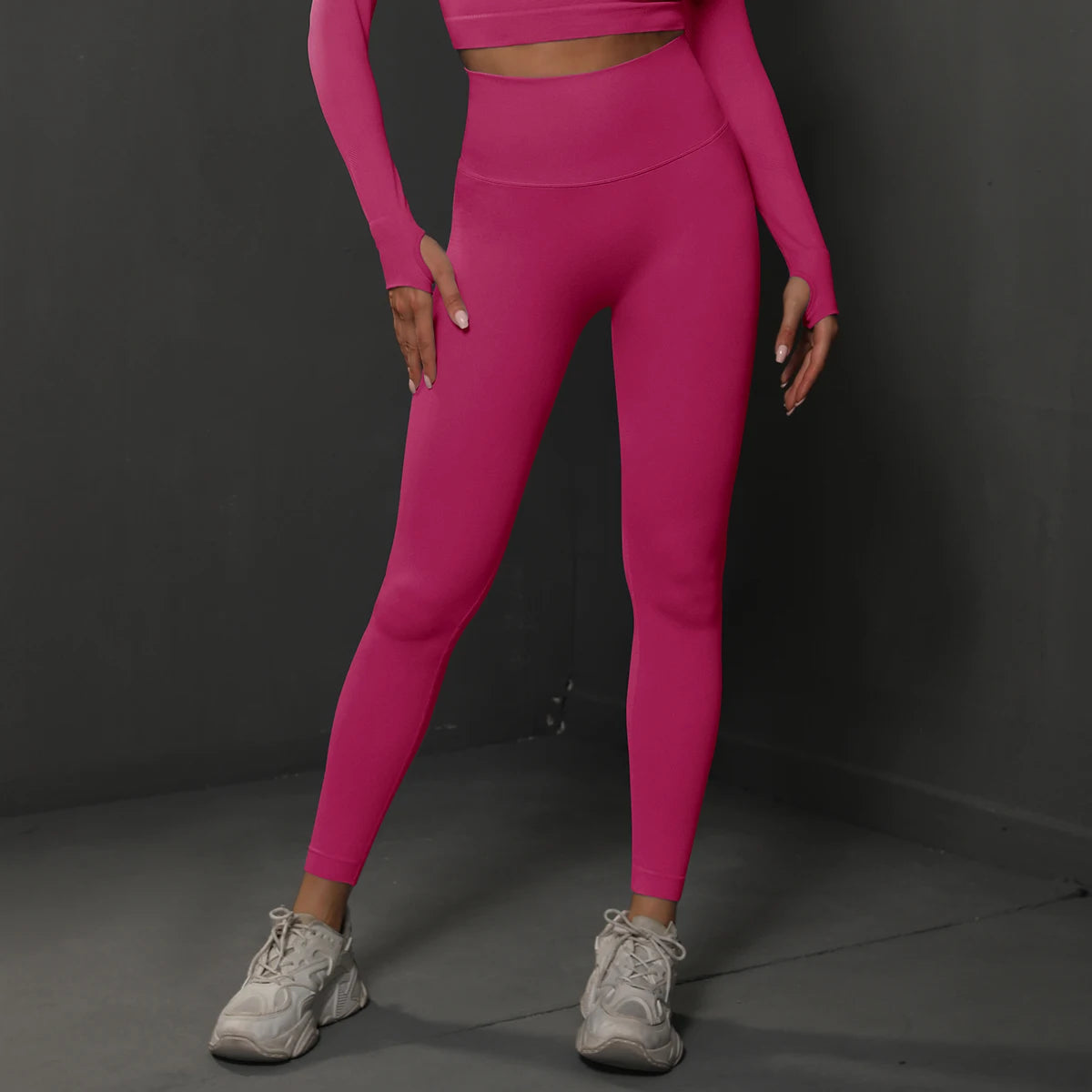 Yoga Leggings: Seamless and Sexy for Sports
