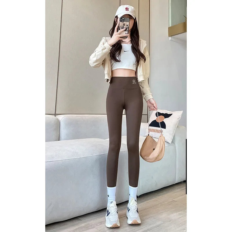 Sexy Athletic Pants: Hip Lift and High-Waisted Fit