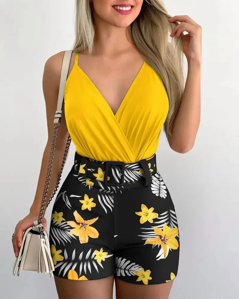 Casual Two-Piece: Belted Beauty for Sunny Days