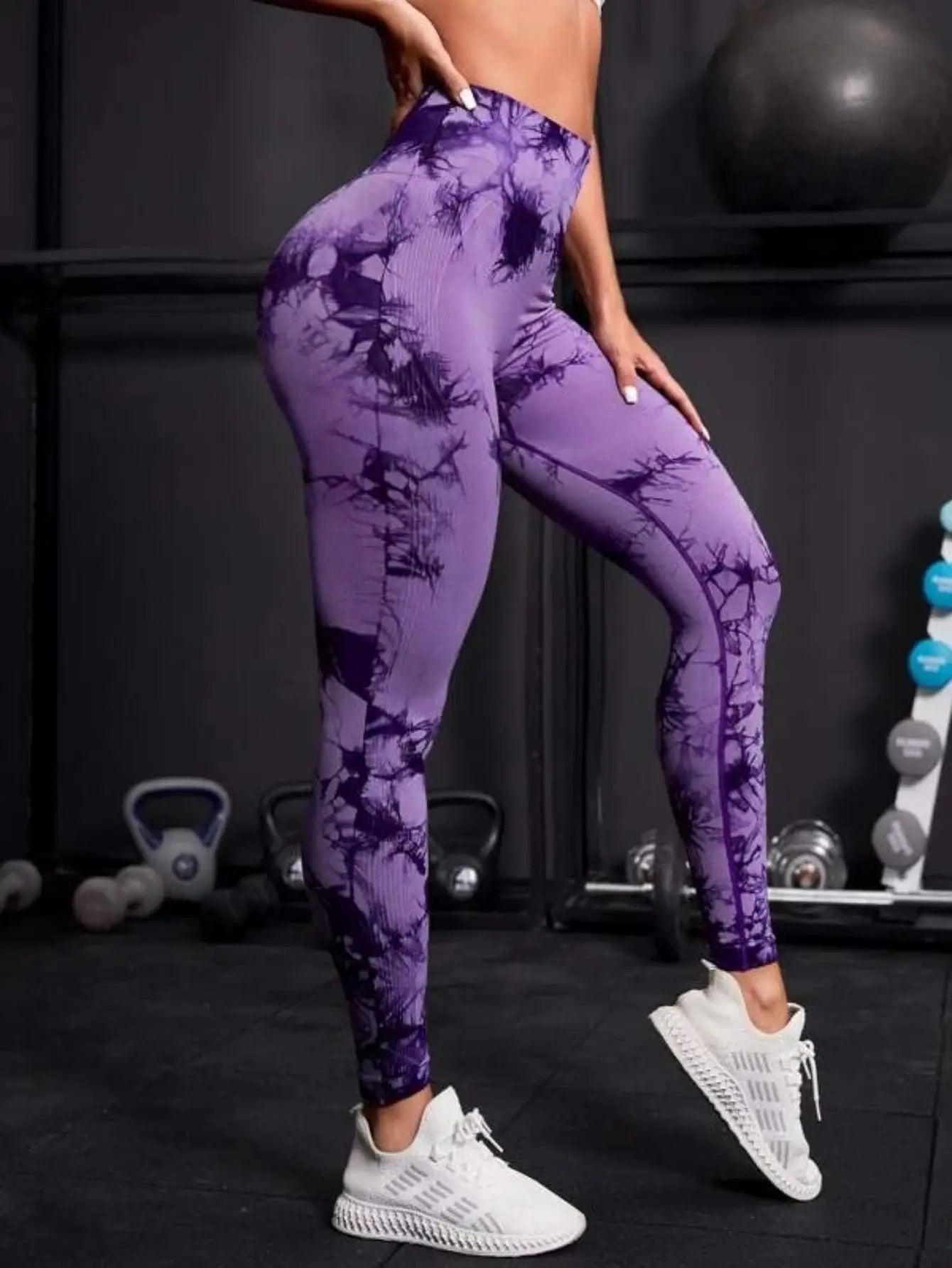 High Waist Tights: Elastic Comfort for Every Workout