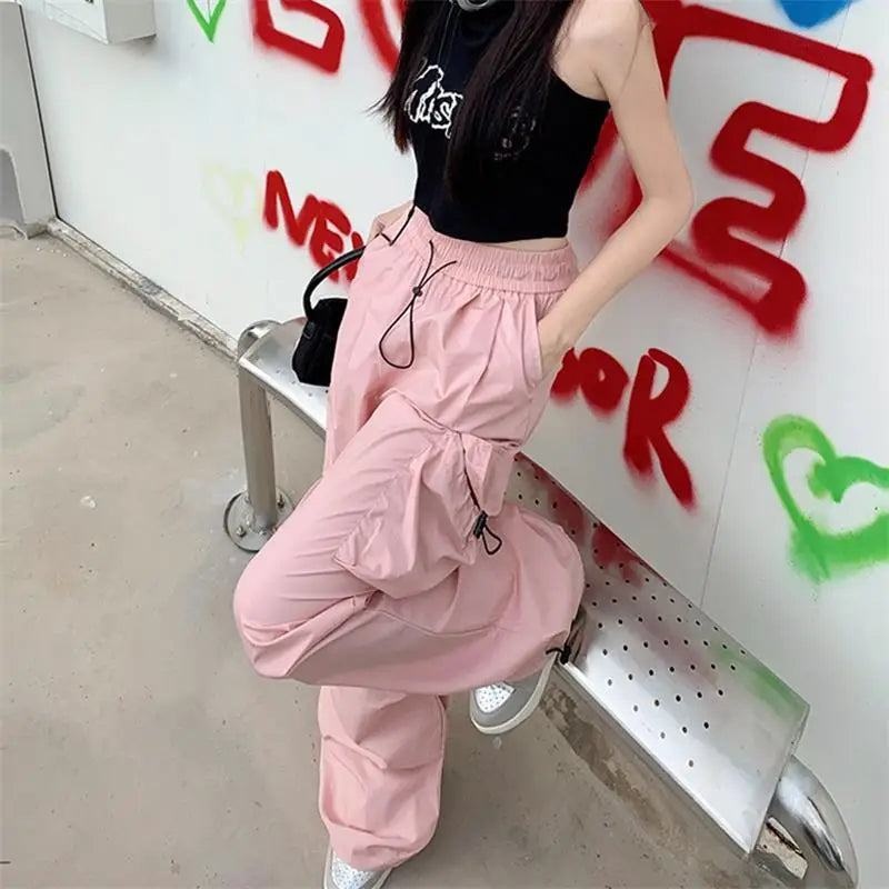 Streetwear Cargo: Parachute Style with Hippie Charm