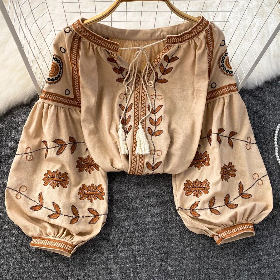 Casual Blouse: Long Sleeve Chic for a Relaxed Look