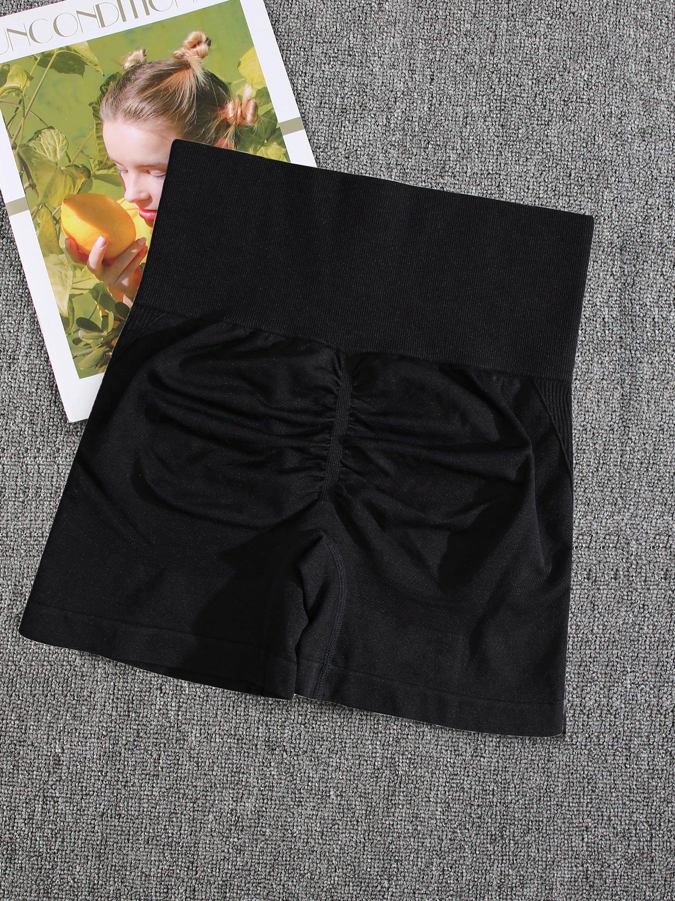 CHRLEISURE Seamless Sexy Push Up Shorts Woman Seamless Stretch High Waist Fitness Shorts Activewear Running Outdoors Short Pants