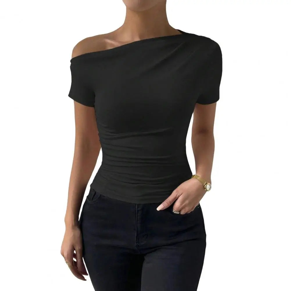 Sophisticated Blouse: Slim Fit with a Modern Twist