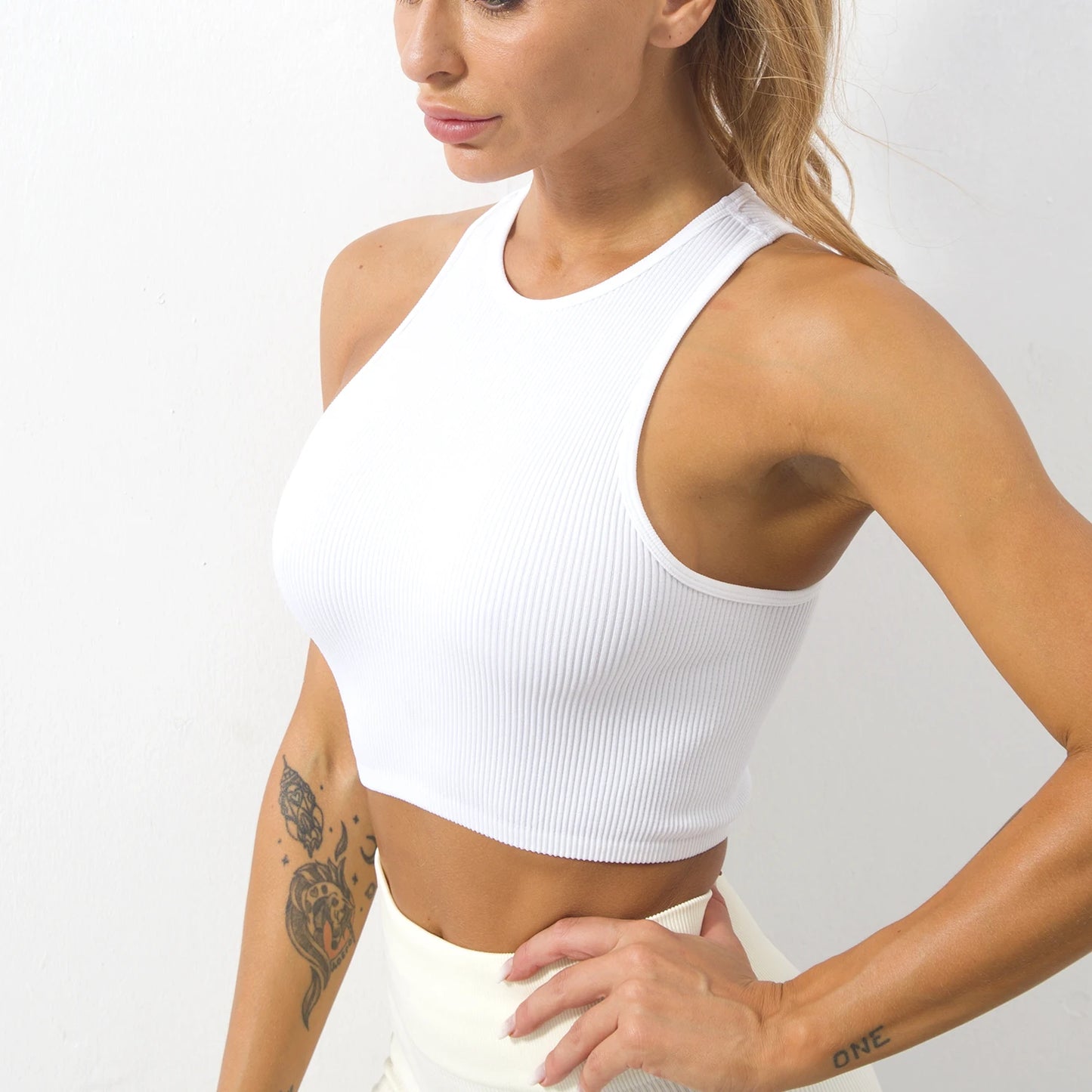 Athletic Glamour: Seamless Tank Styles