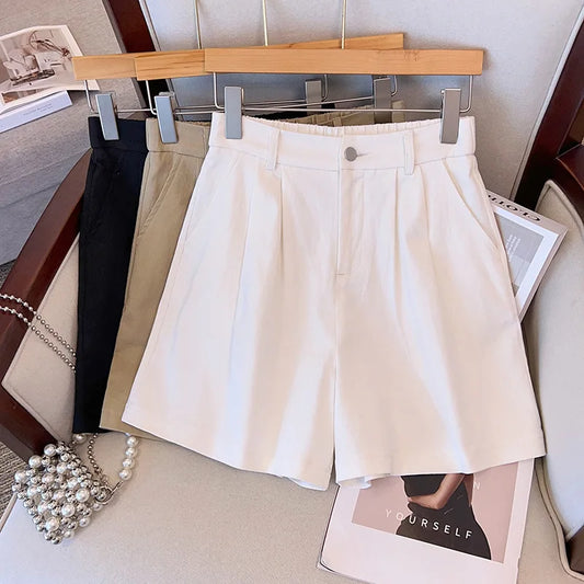 Unrestricted Style: Plus Size Comfort Wear