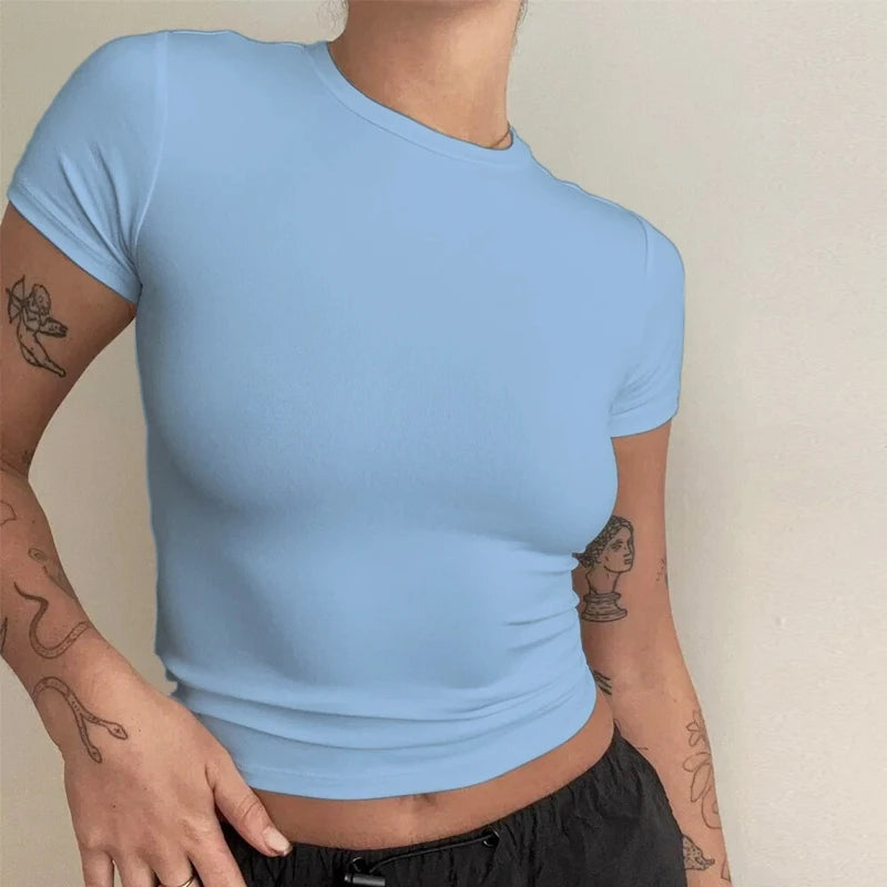 Sporty O-Neck Tee: Y2K Inspired Design