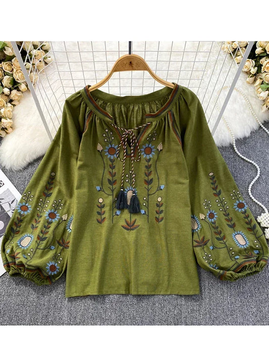 Indy Casual Blouse: Round Neck with Retro Flair