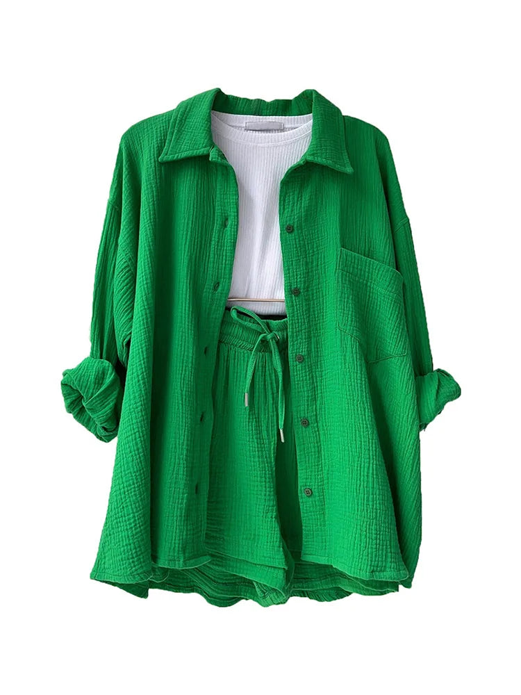 Casual Two-Piece: Summer Suit with Solid Charm