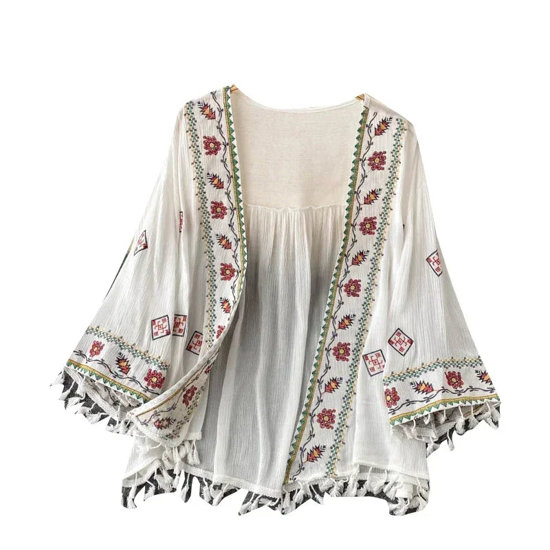 Boho Cardigan: Summer Style with Embroidered Flair