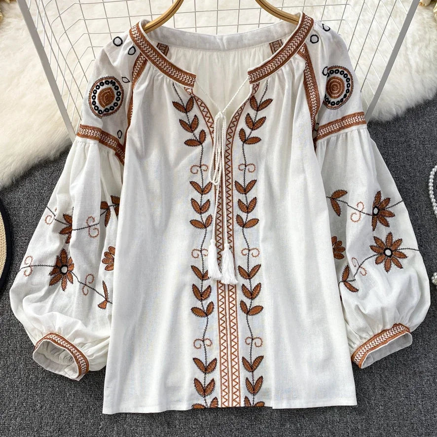 Casual Blouse: Long Sleeve Chic for a Relaxed Look