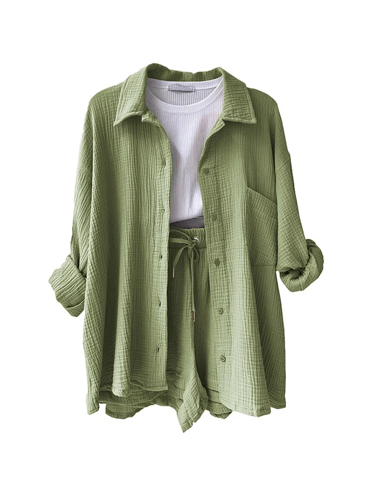Casual Two-Piece: Summer Suit with Solid Charm